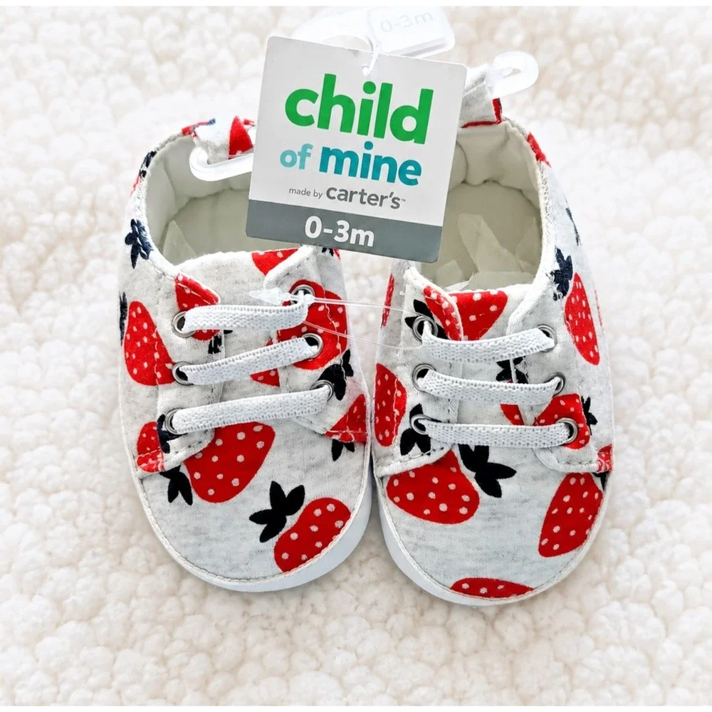 Child Of Mine Carters Baby Crib Shoes 0-3M Strawberry‎ Print Soft Sole NWT